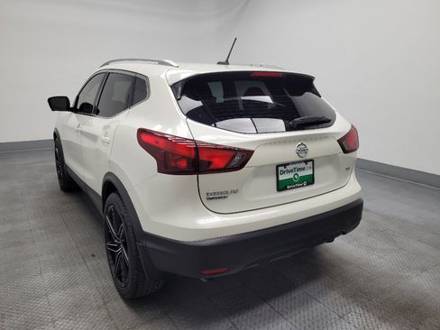 Used 2017 Nissan Rogue Sport SL FWD image 5