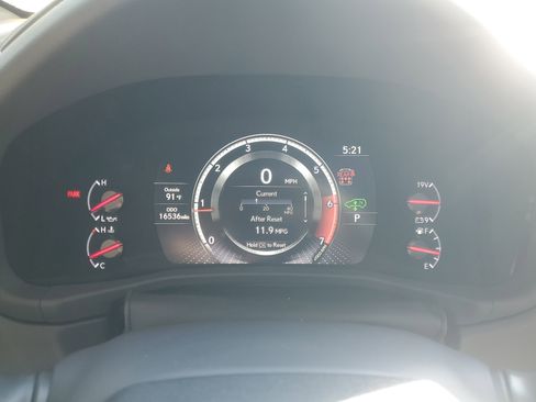 Used 2024 Lexus LX 600 F Sport image 29