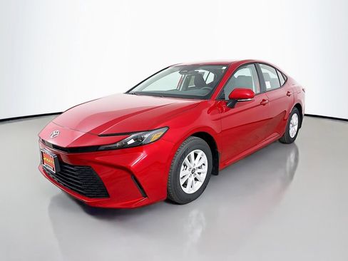 New 2026 Toyota Camry LE w/ Convenience Package image 3