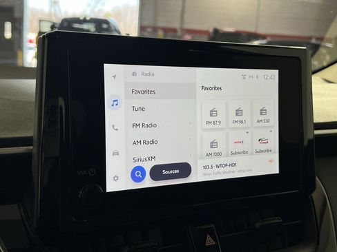 Used 2023 Toyota Corolla LE image 18