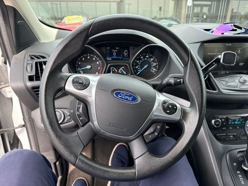 Used 2014 Ford Escape SE w/ Equipment Group 201A FWD image 8