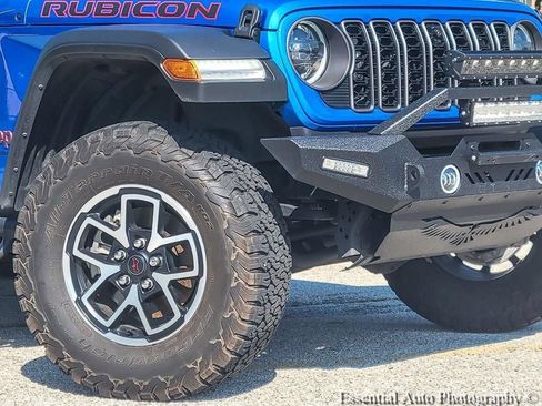 Certified 2024 Jeep Wrangler Unlimited Rubicon w/ Technology Group AWD/4WD image 4