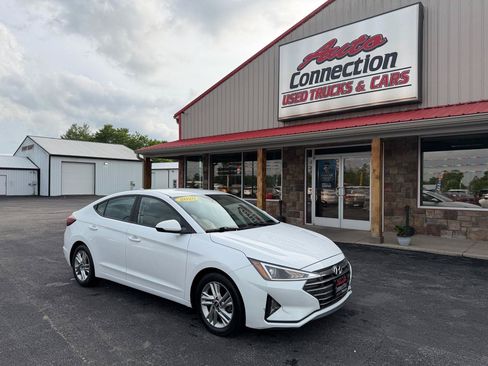 Used 2020 Hyundai Elantra SEL w/ Cargo Package (C1) FWD image 2