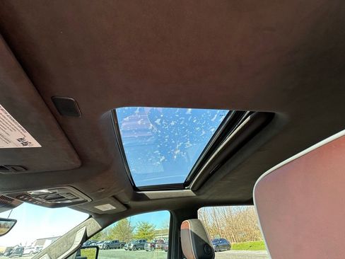 Used 2025 GMC Sierra 2500 Denali Ultimate image 3