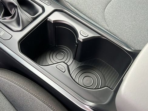 New 2025 Kia K4 LXS image 13