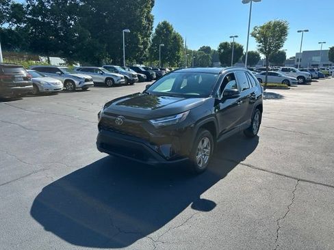 Used 2024 Toyota RAV4 XLE w/ Convenience Package AWD/4WD image 7