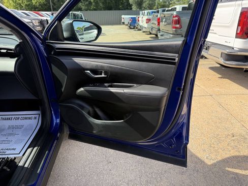 Used 2022 Hyundai Tucson SEL w/ Cargo Package AWD/4WD image 11