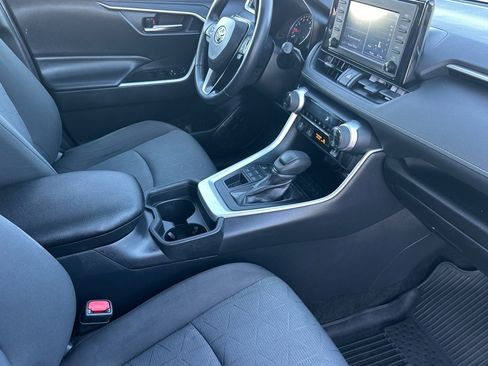 Certified 2019 Toyota RAV4 XLE w/ Convenience Package image 15