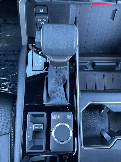 Used 2026 Toyota Tundra Limited AWD/4WD image 29