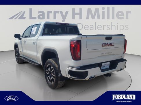 Used 2025 GMC Sierra 1500 AT4 w/ AT4 Premium Package AWD/4WD image 3