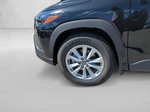 New 2026 Toyota Corolla Cross LE FWD image 10