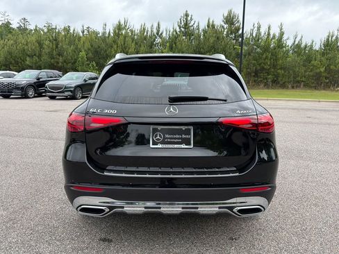 Used 2026 Mercedes-Benz GLC 300 4MATIC image 11