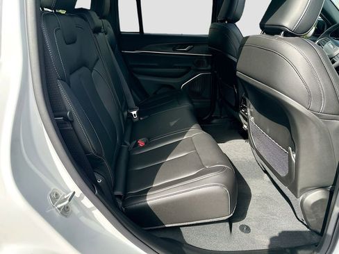 New 2026 Jeep Grand Cherokee Limited w/ Limited Altitude Package image 30