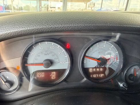 Used 2016 Jeep Wrangler Unlimited Sahara AWD/4WD image 35