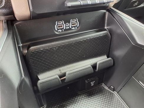 Used 2020 RAM 1500 Laramie image 8