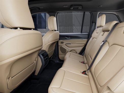 New 2026 Jeep Grand Cherokee Limited w/ Limited Altitude Package image 23