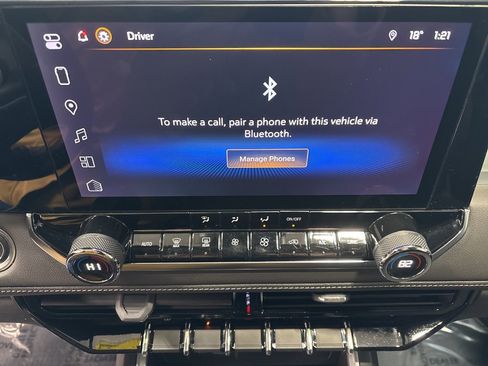 Used 2023 Chevrolet Colorado LT w/ LT Convenience Package III image 19