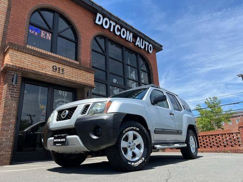 Used 2011 Nissan Xterra S AWD/4WD image 3