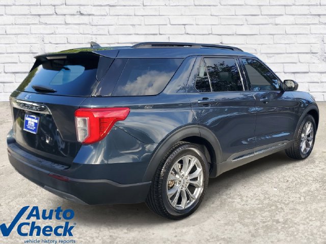 Used 2022 Ford Explorer XLT w/ Equipment Group 202A RWD image 4