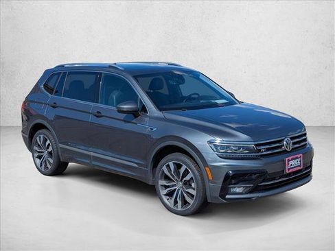 Used 2021 Volkswagen Tiguan SEL Premium R-Line image 3