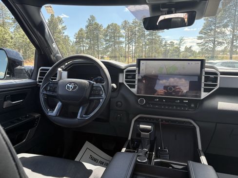 Used 2025 Toyota Tundra Limited AWD/4WD image 3