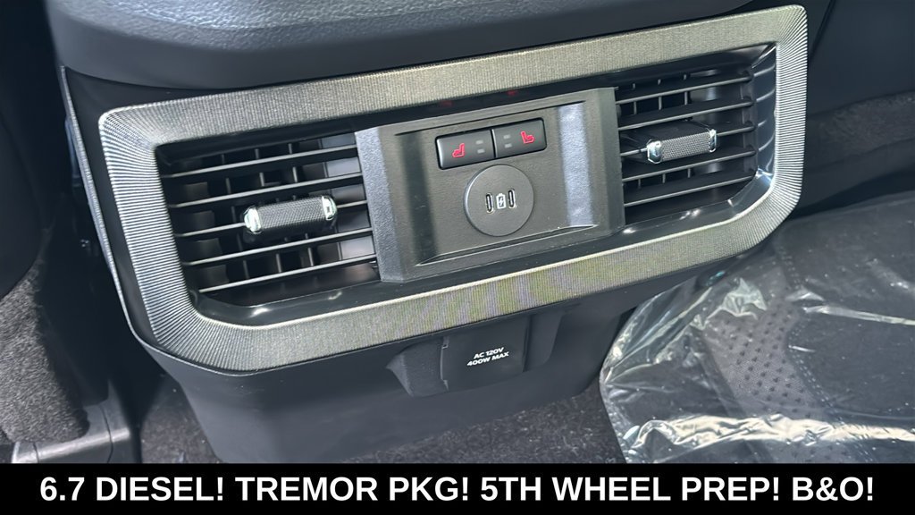 New 2026 Ford F250 Platinum w/ Tremor Off-Road Package AWD/4WD image 8