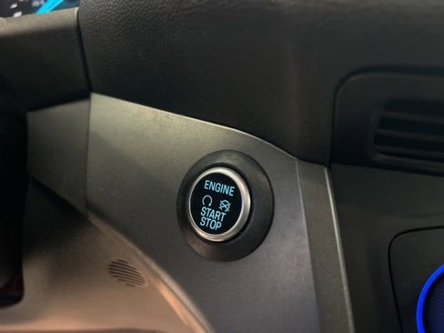 Used 2019 Ford Escape SE image 29