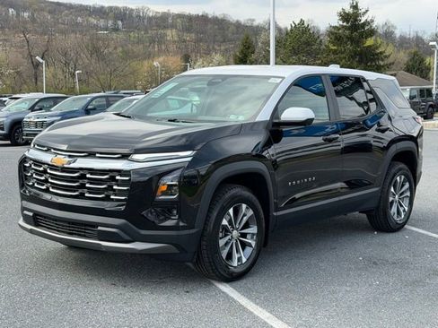 New 2026 Chevrolet Equinox LT w/ Convenience Package II AWD/4WD image 9
