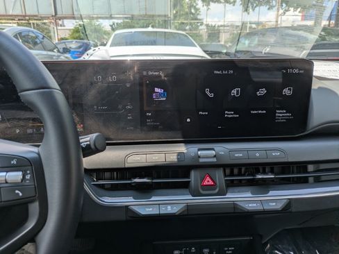 Used 2025 Kia K4 EX FWD image 15