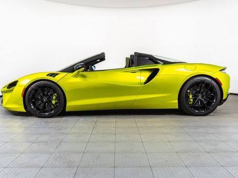 Used 2025 McLaren Artura Spider image 3