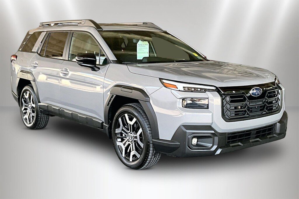 Certified 2026 Subaru Outback Touring XT AWD/4WD image 1