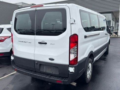 Used 2023 Ford Transit 350 XLT image 3