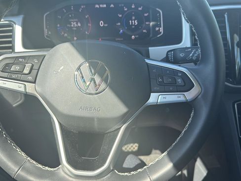 Used 2023 Volkswagen Atlas SEL AWD/4WD image 11