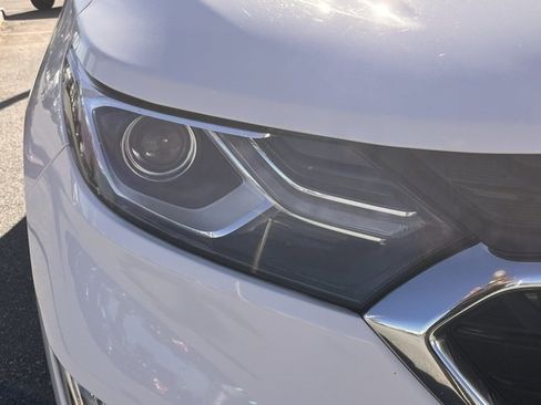 Used 2021 Chevrolet Equinox LT image 31