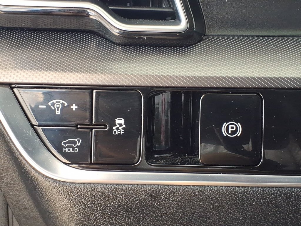 Used 2023 Kia Sportage SX FWD image 12