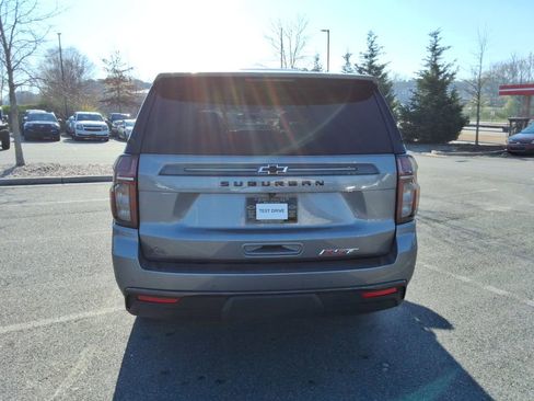 Used 2021 Chevrolet Suburban RST image 6