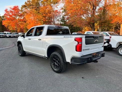 Used 2024 Chevrolet Silverado 1500 ZR2 w/ ZR2 Bison Edition AWD/4WD image 10