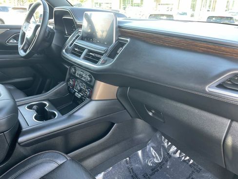 Used 2023 Chevrolet Suburban High Country w/ Premium Package image 29
