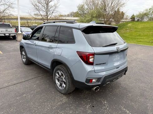 Certified 2023 Honda Passport TrailSport image 2