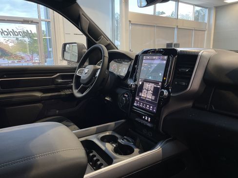 Certified 2025 RAM 1500 Big Horn RWD image 29