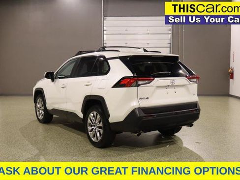 Used 2021 Toyota RAV4 XLE Premium w/ Carpet Mat Package (TMS) FWD image 6