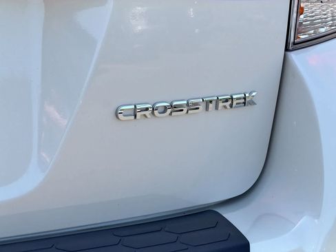 Used 2021 Subaru Crosstrek 2.5i Limited w/ Moonroof Package 1 AWD/4WD image 3