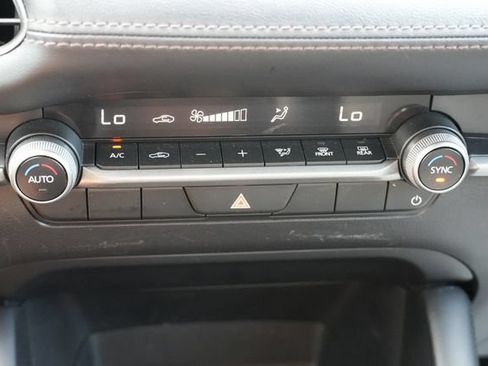 Used 2025 MAZDA MAZDA3 s Sport FWD image 32