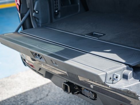 New 2026 Ford Expedition Active image 13