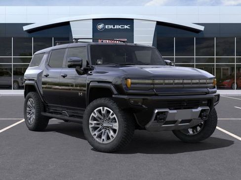 New 2025 GMC Hummer EV 3X w/ LPO, Illumination Package image 8