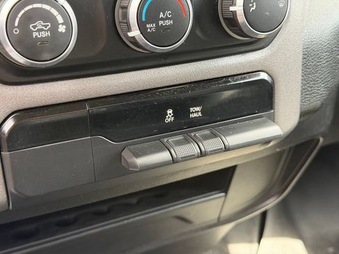Used 2019 RAM 2500 Tradesman AWD/4WD image 13