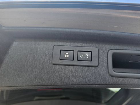 Used 2020 Subaru Forester Limited w/ Popular Package #3 AWD/4WD image 11