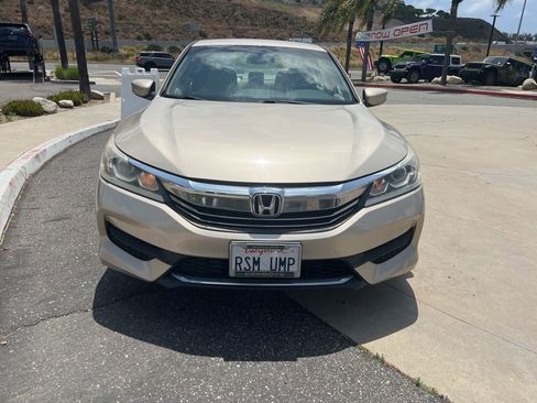 Used 2017 Honda Accord LX image 6