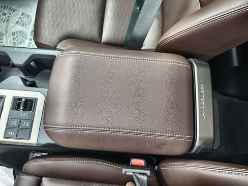 Used 2025 Toyota Land Cruiser image 29