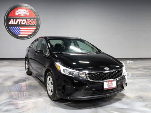Used 2018 Kia Forte LX image 1